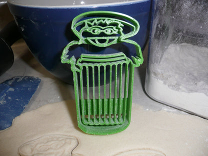 Oscar The Grouch Sesame Street Muppet Character Cookie Cutter Made In USA PR2013
