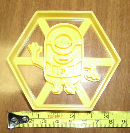 Despicable Me Minion Character Baking Tool Cookie Cutter USA PR431